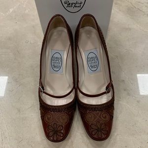 LIKE NEW EMMA HOPE EMBROIDERED MARY JANE PUMP BROWN MULTI LEATHER HAND MADE 7.5